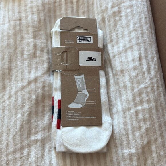 NWT QC Womens Tennis Socks - Picture 7 of 7